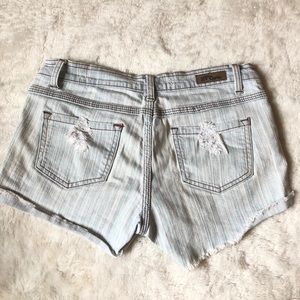 2 Cute Shorts - 2 Cute ripped denim shorts 2 Cute Shorts - 2 Cute ripped denim shorts